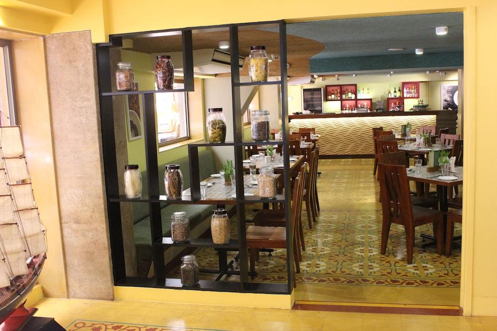 Grande Delmon Hotel Panaji Exterior photo
